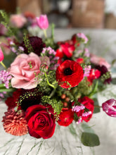 Load image into Gallery viewer, Lover - Floral Arrangement Pre-Order for 2/10