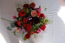 Load image into Gallery viewer, Lover - Floral Arrangement Pre-Order for 2/10
