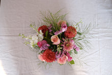 Load image into Gallery viewer, Darlin&#39; - Floral Arrangement Pre-Order for 2/10
